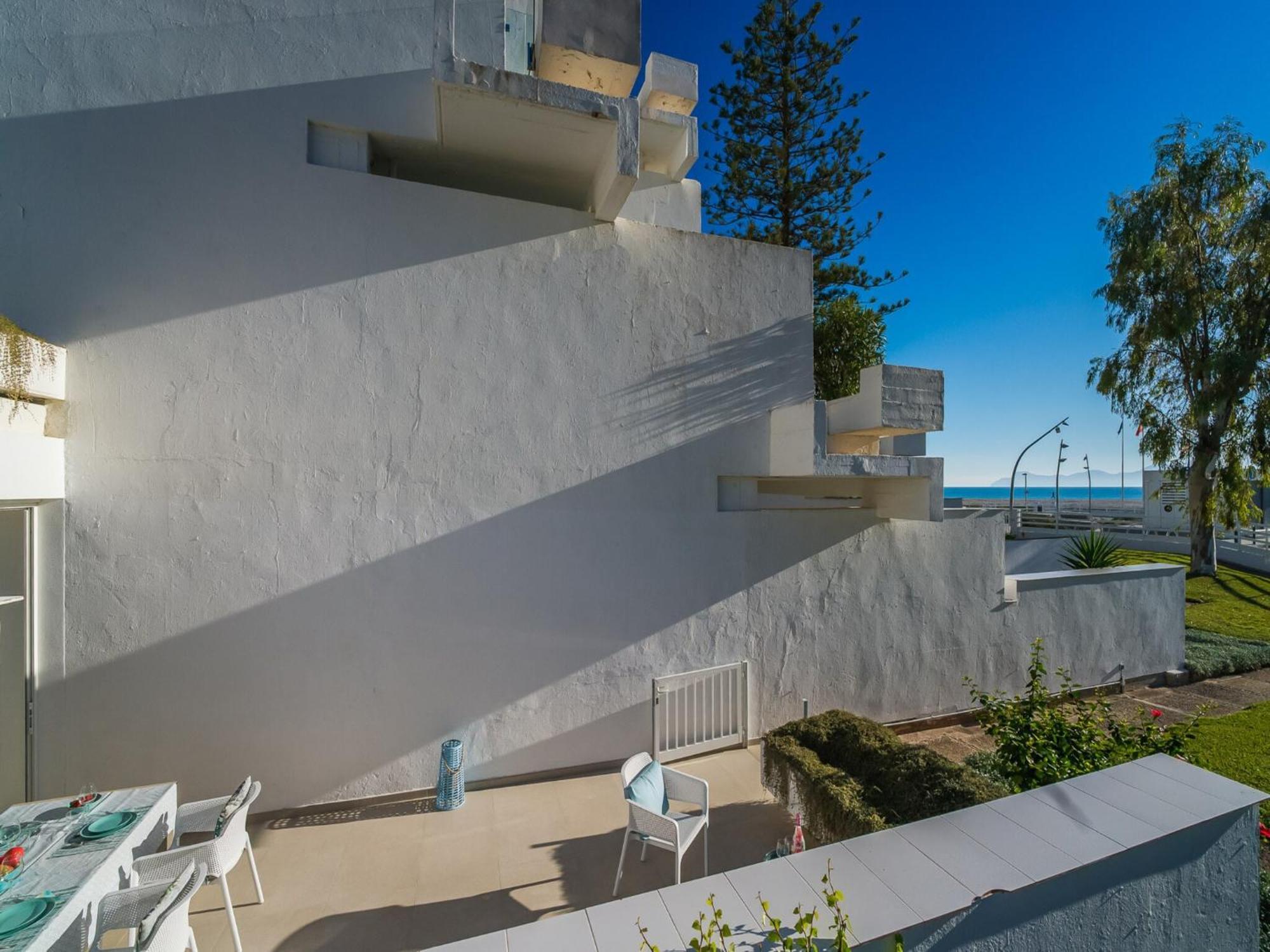 Ground-floor With Terrace Apartment *