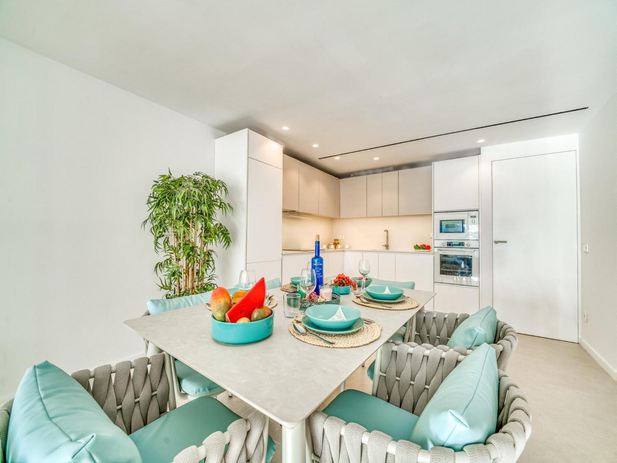Ground-floor With Terrace Apartment *